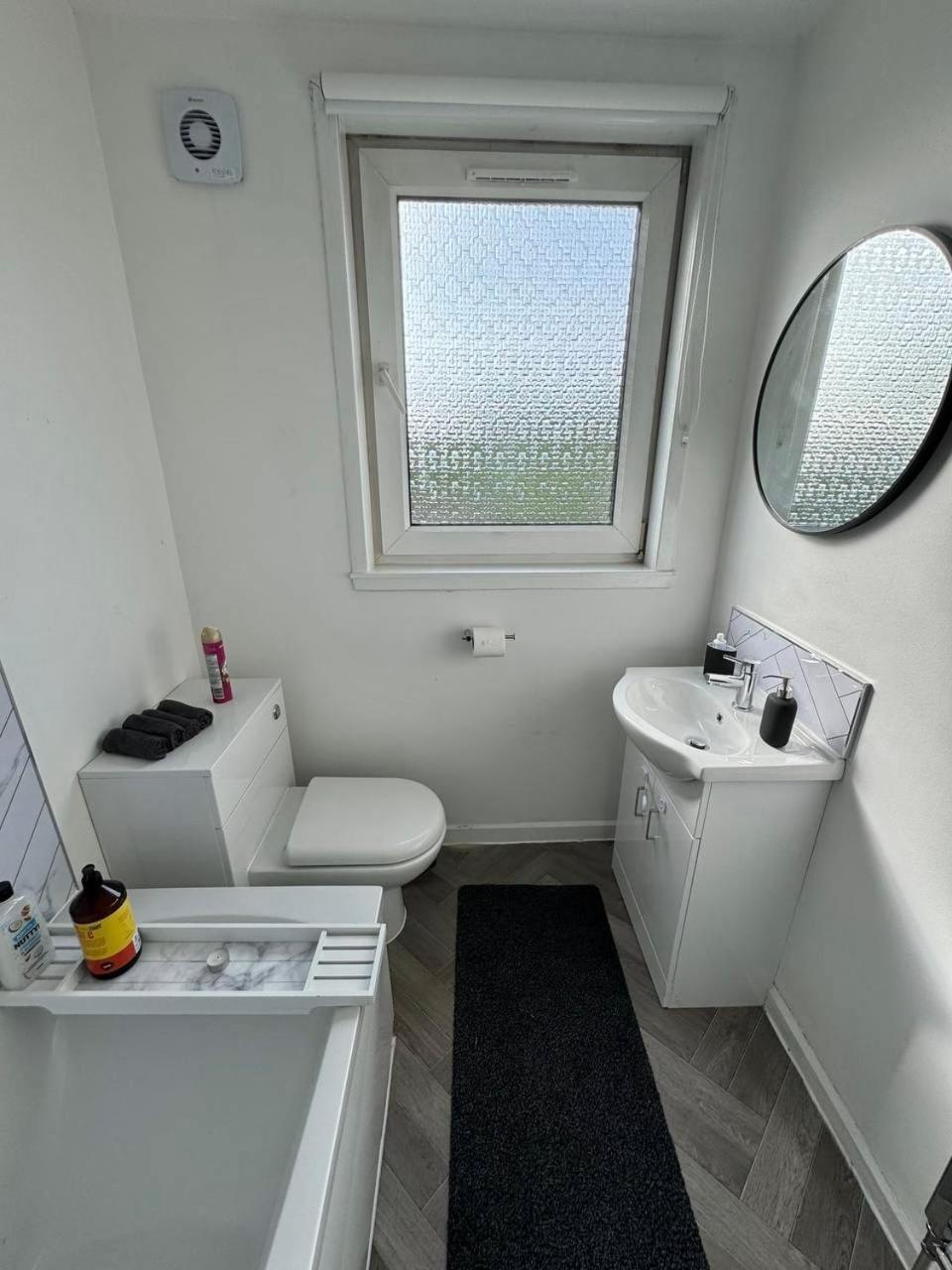 Clydebank Brand New 3Bdr Home, Glasgow Luaran gambar