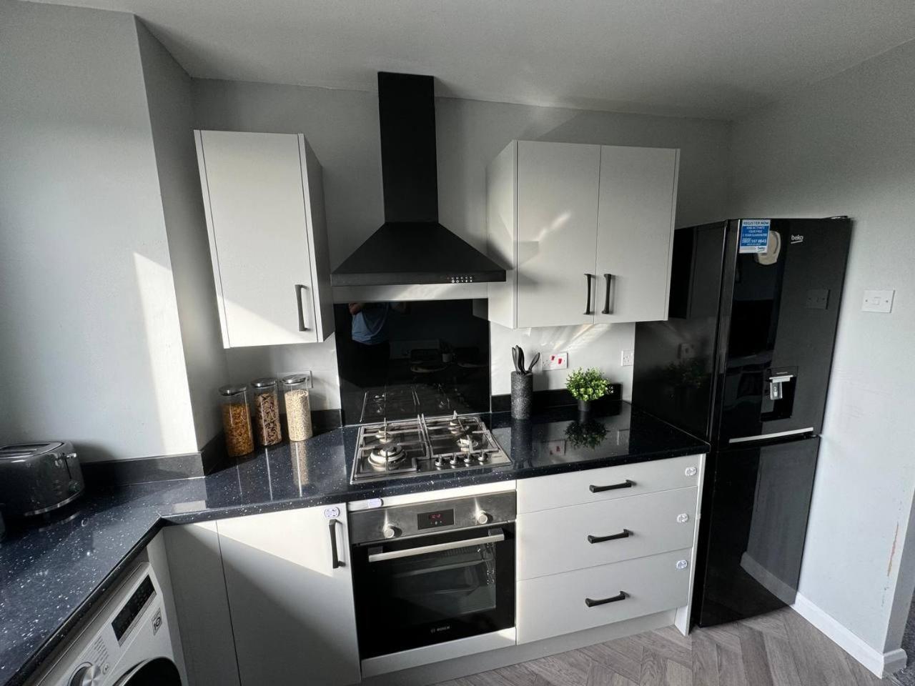 Clydebank Brand New 3Bdr Home, Glasgow Luaran gambar